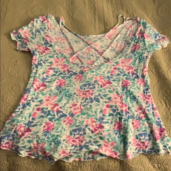 Small Aeropostale Floral Top - Picture 3 of 3